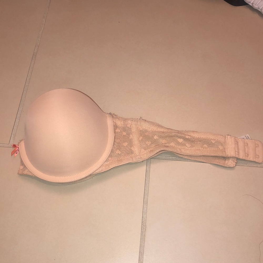 Bcbg Generation Strapless Bra - image 1